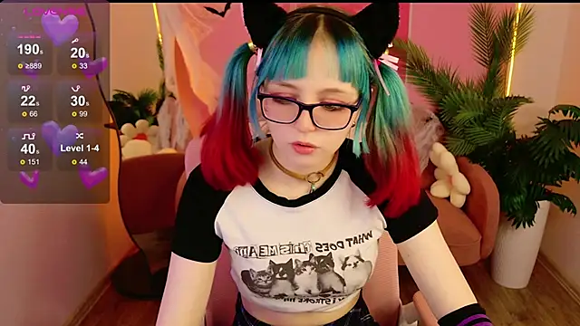 CoralineYoung online show from November 2025 03:58:01 PM