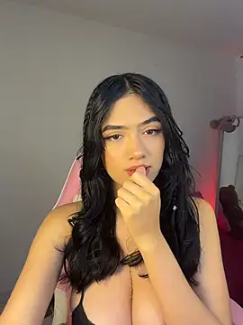 Snapshot of mandy222_ chatting on May 2026 04:17:01 AM mandy222 online show from May 2026 04:17:01 AM