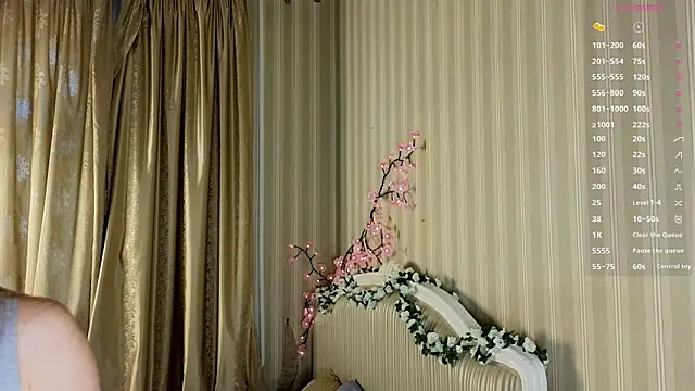 Juuulia  online show from March 2026 02:32:02 PM