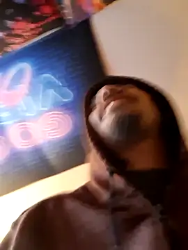 Snapshot of MeTazty294 chatting on December 2025 08:59:01 PM MeTazty294 online show from December 2025 08:59:01 PM