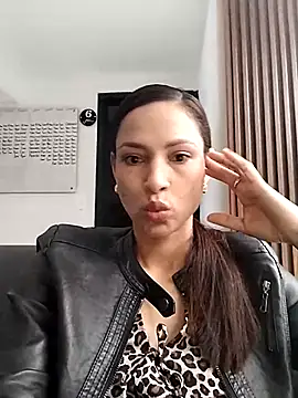 SofiaDelicia online show from October 2025 01:43:02 PM