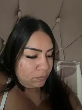 julianamascarada online show from April 2026 03:53:01 PM