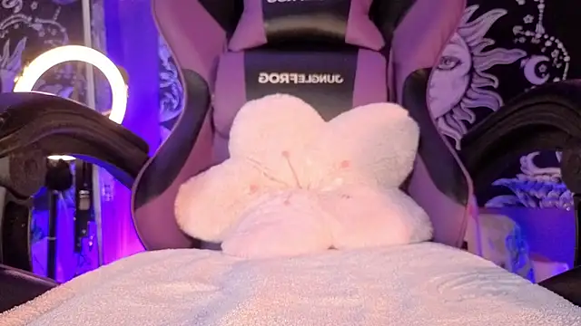 Gaia Gatex online show from March 2026 02:33:01 PM