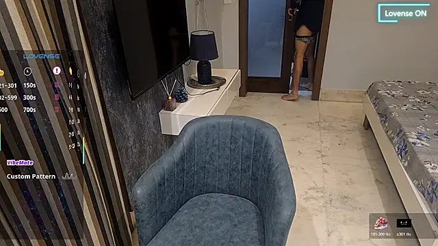 Snapshot of mlove902 chatting on April 2026 07:07:01 PM mlove902 online show from April 2026 07:07:01 PM