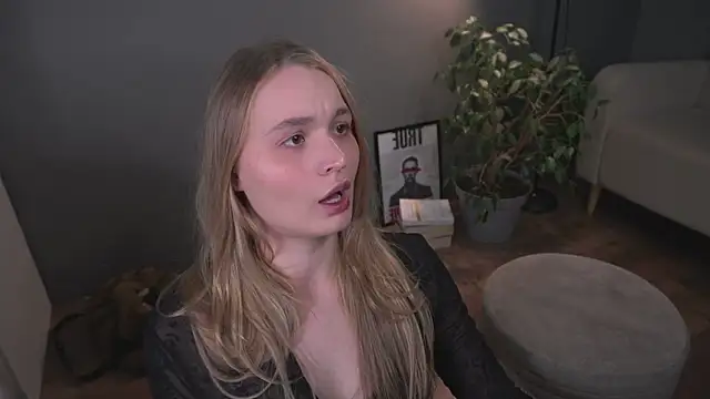 lisa schiele online show from January 2026 08:22:02 PM