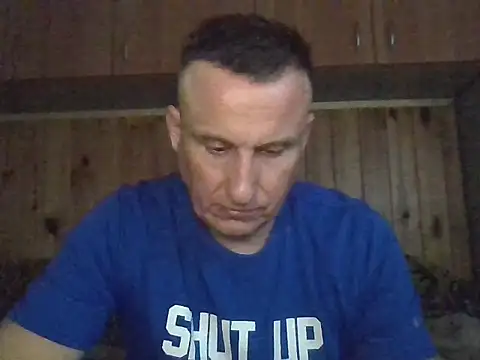 Maksymilian1 online show from November 2025 08:11:02 PM