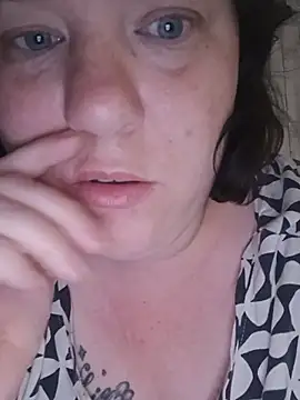 Snapshot of Feuchtekitty92@xh chatting on July 2026 05:00:01 AM Feuchtekitty92xh online show from July 2026 05:00:01 AM