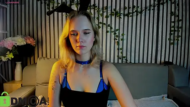 Casey Sweeet online show from October 2025 03:58:02 PM