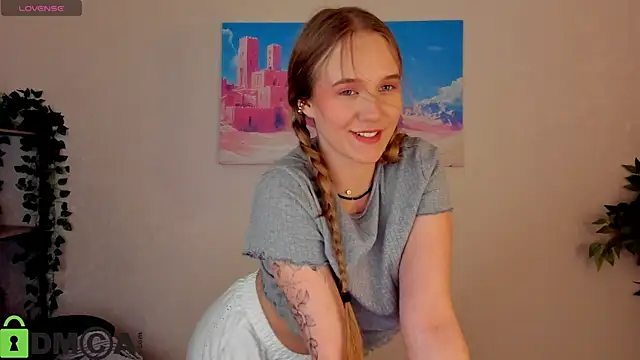 Snapshot of Casey_Sweeet chatting on April 2026 03:50:02 PM Casey Sweeet online show from April 2026 03:50:02 PM