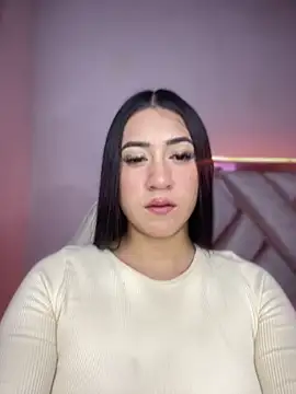 isabela l online show from September 2025 11:15:02 PM