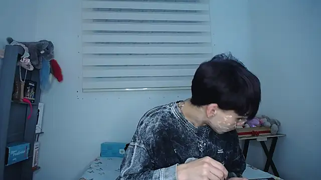 lucky stricke online show from October 2025 03:20:02 AM