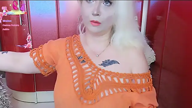 Snapshot of SquirtMilf00 chatting on June 2026 02:58:01 AM SquirtMilf00 online show from June 2026 02:58:01 AM