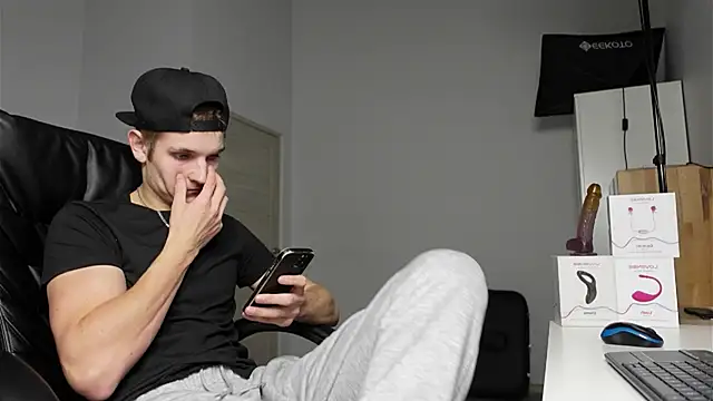 Mark Karson online show from September 2025 07:40:02 PM