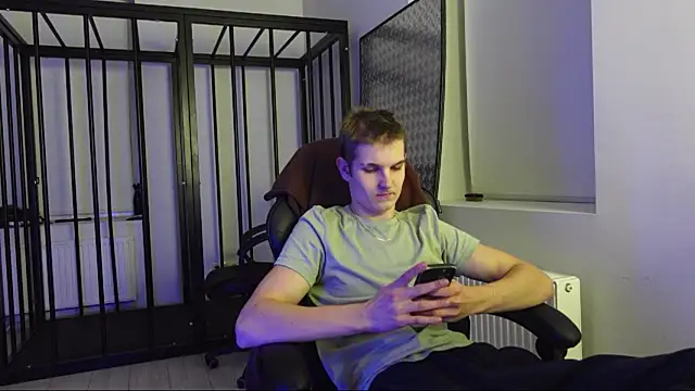 Mark Karson online show from October 2025 07:45:02 PM