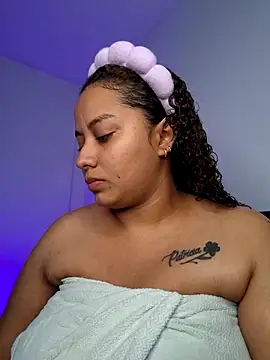 Nicoll 31 online show from December 2025 12:08:01 AM