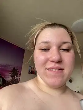 Snapshot of Kemeli008 chatting on September 2025 11:22:02 AM Kemeli008 online show from September 2025 11:22:02 AM