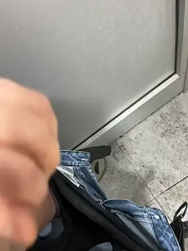 KAZANOVAA online show from March 2026 01:33:01 PM