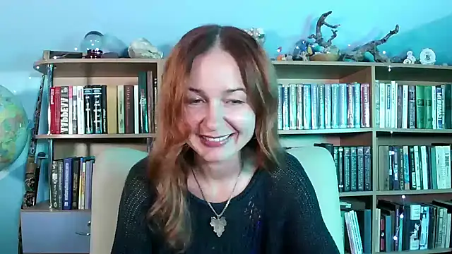 Foxilady357 online show from November 2025 04:18:02 PM