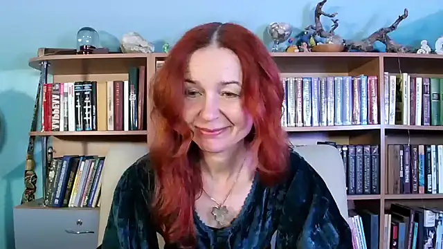 Foxilady357 online show from April 2026 01:53:01 PM