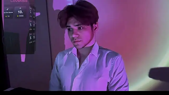 Snapshot of 1RobertTT chatting on September 2025 08:30:01 PM 1RobertTT online show from September 2025 08:30:01 PM