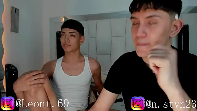 LoganTwink18 online show from April 2026 05:27:01 PM