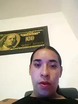 Snapshot of Valenn_fernandez chatting on April 2026 03:52:01 AM Valenn fernandez online show from April 2026 03:52:01 AM