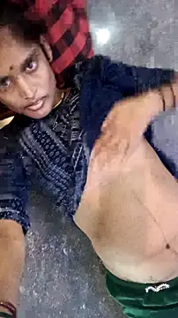 Snapshot of Guriya0076 chatting on September 2025 11:01:01 AM Guriya0076 online show from September 2025 11:01:01 AM