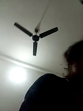 Guriya0076 online show from November 2025 05:56:02 PM