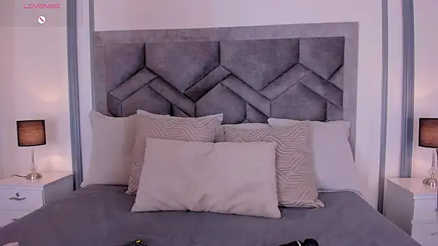 Snapshot of lucianacohelo chatting on September 2025 11:55:02 AM lucianacohelo online show from September 2025 11:55:02 AM