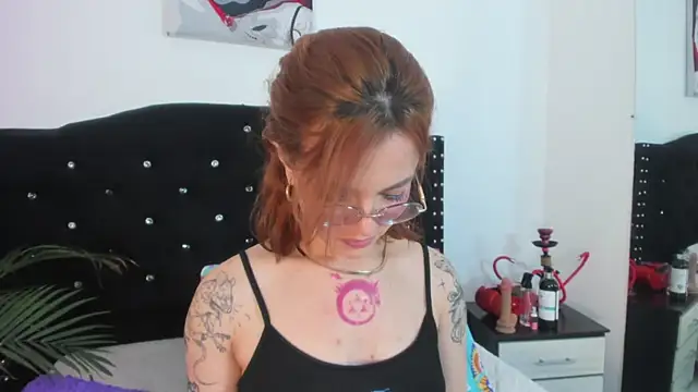 Snapshot of abby_jones2 chatting on July 2026 03:32:01 AM abby jones2 online show from July 2026 03:32:01 AM