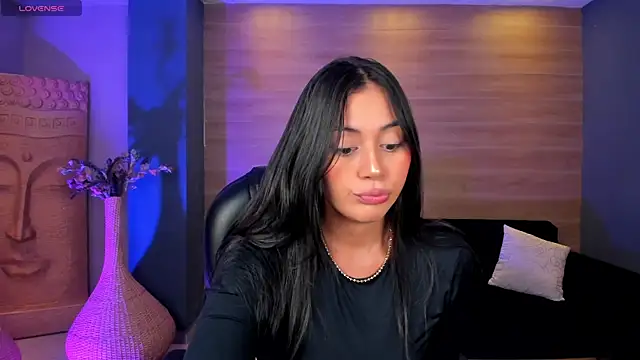 AmbarJames  online show from November 2025 02:39:02 PM