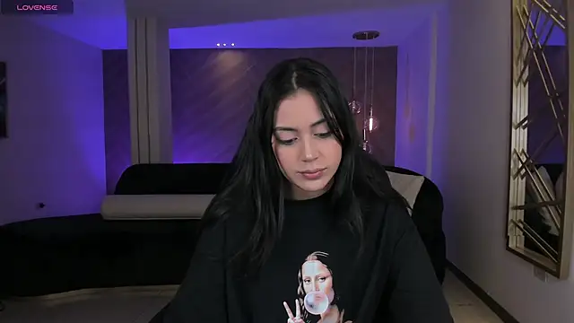 AmbarJames  online show from December 2025 12:03:02 PM