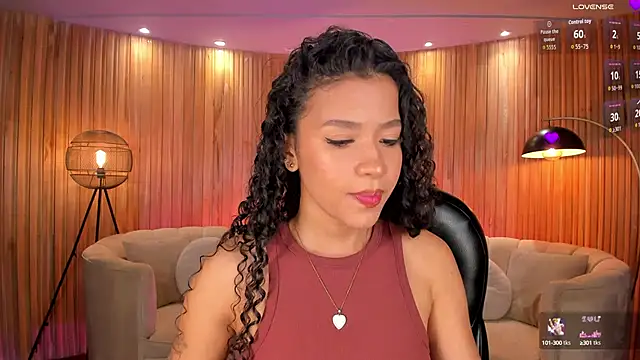 Snapshot of SophieHouston_ chatting on September 2025 02:50:02 AM SophieHouston online show from September 2025 02:50:02 AM