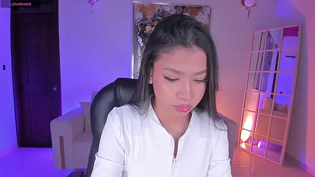 Snapshot of SophieHouston_ chatting on January 2026 04:14:01 AM SophieHouston online show from January 2026 04:14:01 AM