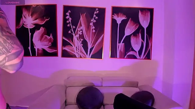 MilaLawrence online show from April 2026 03:42:02 PM