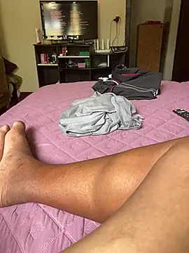 PIROCAGG21 online show from February 2026 06:03:02 PM