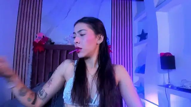 ValkaGrecco online show from December 2025 03:01:02 AM