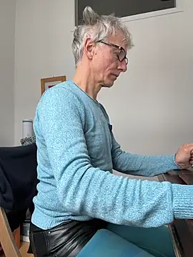 SexyLeon8 online show from February 2026 03:28:02 PM