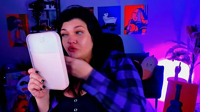 MaryHarrys online show from October 2025 08:27:02 PM