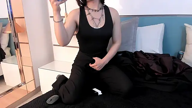 Ashkoreh online show from November 2025 11:03:01 PM