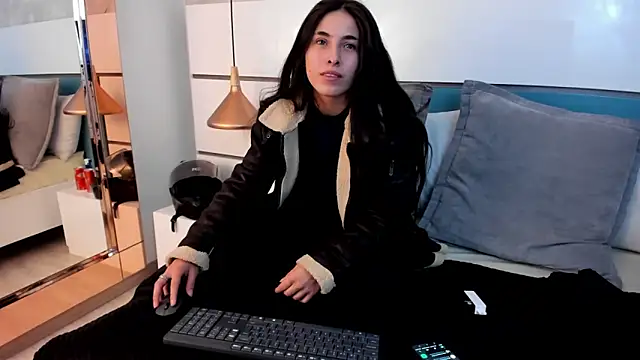 Ashkoreh online show from April 2026 03:26:01 PM