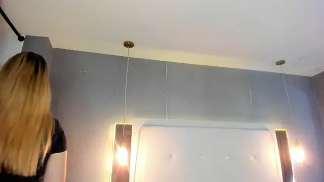 ximenanoah online show from April 2026 12:49:01 PM