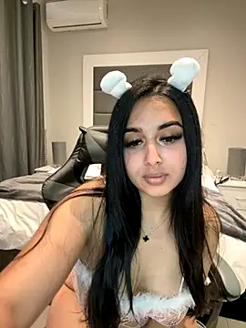 Snapshot of LilMisIndianx chatting on October 2025 08:12:01 AM LilMisIndianx online show from October 2025 08:12:01 AM