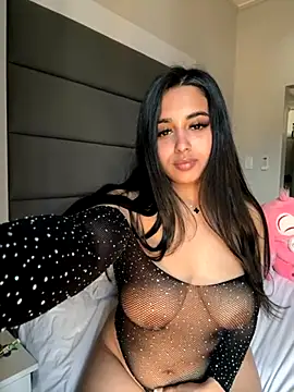 Snapshot of LilMisIndianx chatting on October 2025 06:33:01 AM LilMisIndianx online show from October 2025 06:33:01 AM