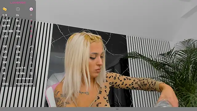 daisyblushh online show from October 2025 07:11:02 PM