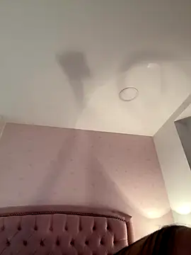 Bella  Wood online show from November 2025 08:12:01 PM