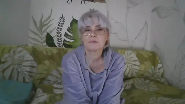 Catty Lady online show from January 2026 07:30:01 PM