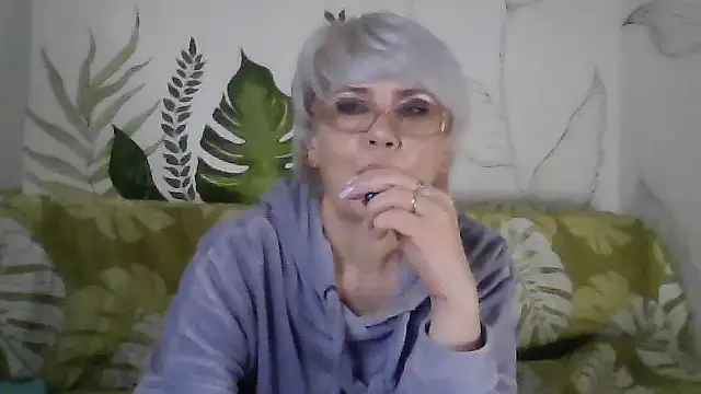 Catty Lady online show from January 2026 07:17:01 PM