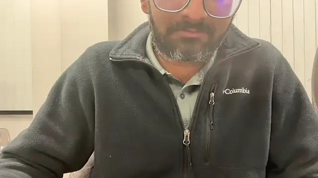 pranastro00 online show from December 2025 10:13:02 AM