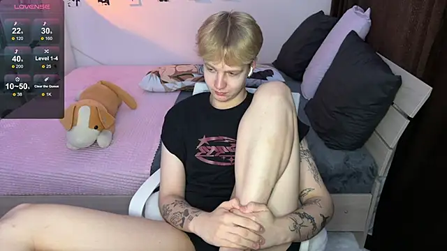 Snapshot of olivertasty chatting on September 2025 04:01:01 AM olivertasty online show from September 2025 04:01:01 AM